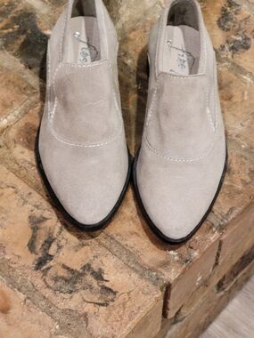 Free People Light Taupe Suede Pointed Ankle Booties